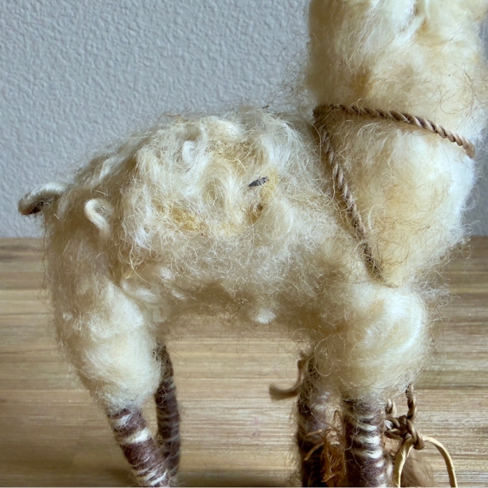 Handmade Wool Felt Llama Alpaca Figurine Folk Art Miniature w Basket 10in - Picture 11 of 15